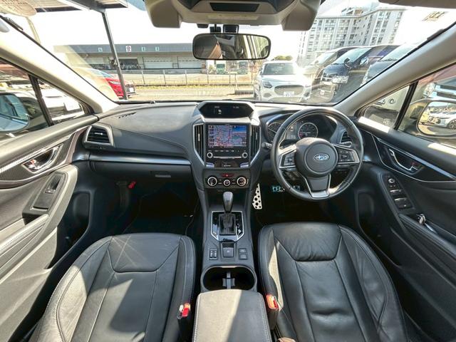 インプレッサスポーツ ２．０ｉ－Ｓアイサイト　ブラックレザーセレクション／ＳＴＩ（Ｆ・Ｓ・Ｒ）スポイラー／ＳＴＩマフラー／ＳＴＩシフトノブ／ＳＴＩ１８インチＡＷ／純正ナビ／バックモニター／パワーシート／シートヒーター／ＬＥＤヘッドライト（2枚目）