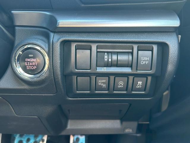 インプレッサスポーツ ２．０ｉ－Ｓアイサイト　ブラックレザーセレクション／ＳＴＩ（Ｆ・Ｓ・Ｒ）スポイラー／ＳＴＩマフラー／ＳＴＩシフトノブ／ＳＴＩ１８インチＡＷ／純正ナビ／バックモニター／パワーシート／シートヒーター／ＬＥＤヘッドライト（29枚目）