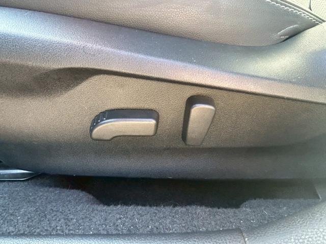 インプレッサスポーツ ２．０ｉ－Ｓアイサイト　ブラックレザーセレクション／ＳＴＩ（Ｆ・Ｓ・Ｒ）スポイラー／ＳＴＩマフラー／ＳＴＩシフトノブ／ＳＴＩ１８インチＡＷ／純正ナビ／バックモニター／パワーシート／シートヒーター／ＬＥＤヘッドライト（32枚目）