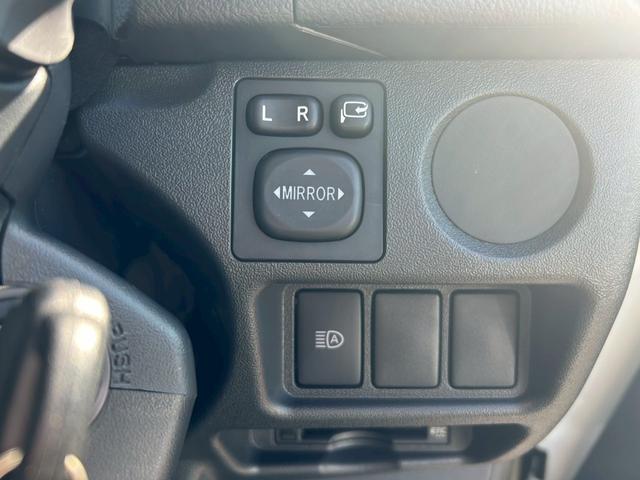 ハイエースバン ロングＤＸ　ワンオーナー／禁煙車／バックモニターセット／セーフティセンス／５ドア／イージークローザー／ＥＴＣ（17枚目）