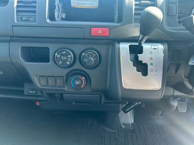 ハイエースバン ロングＤＸ　ワンオーナー／禁煙車／バックモニターセット／セーフティセンス／５ドア／イージークローザー／ＥＴＣ（20枚目）