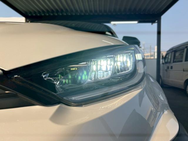 �k�d�c�w�b�h���C�g���I�[�g�n�C�r�[��