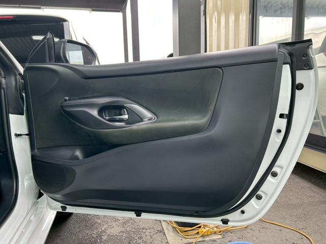 �^�]�ȃh�A�g����