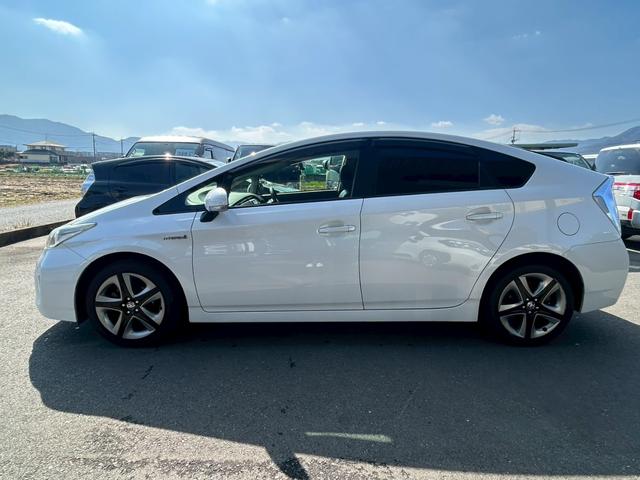 プリウス S 社外9インチナビ/バックモニター/TOYOTA17インチAW/ETC/HIDヘッドライト/オートライト/オートエアコン/スマートキー/エンジンスタートボタン(3枚目)