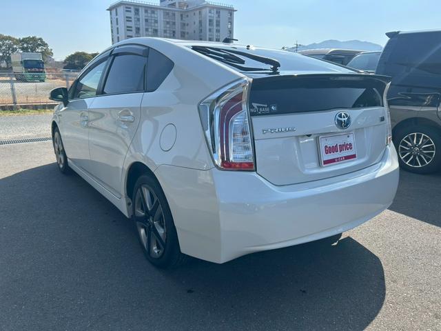 プリウス S 社外9インチナビ/バックモニター/TOYOTA17インチAW/ETC/HIDヘッドライト/オートライト/オートエアコン/スマートキー/エンジンスタートボタン(4枚目)