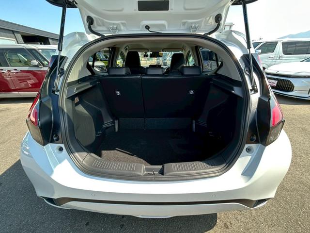 アクア Ｚ　セーフティセンス／純正ＤＡ／全方位カメラ／ＢＳＭ／合皮レザーシート／純正１６インチＡＷ／ＥＴＣ／ＬＥＤヘッドライト／シートヒーター／ステアリングヒーター（12枚目）