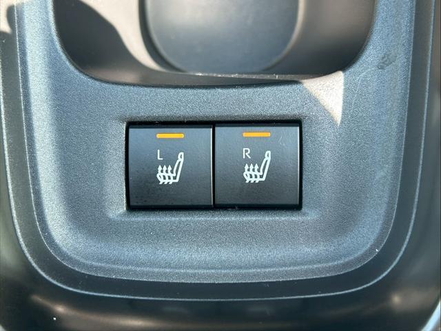 アクア Ｚ　セーフティセンス／純正ＤＡ／全方位カメラ／ＢＳＭ／合皮レザーシート／純正１６インチＡＷ／ＥＴＣ／ＬＥＤヘッドライト／シートヒーター／ステアリングヒーター（25枚目）