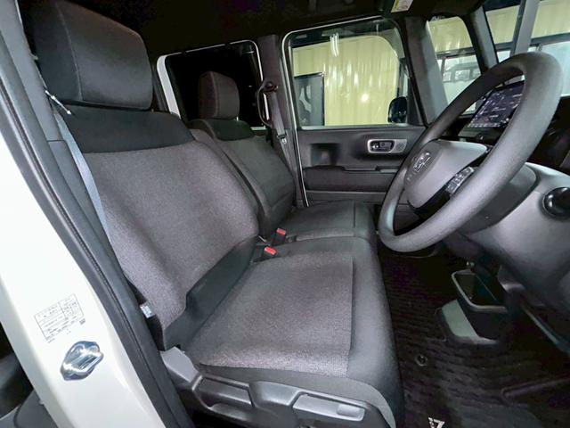 N-BOXカスタム ベースグレード 9インチHondaCONNECTナビ/マルチビューカメラ/両側パワースライドドア/ナビ連動前後ドラレコ/ETC/フルセグTV/ワンオーナー/禁煙車/サンシェード(10枚目)