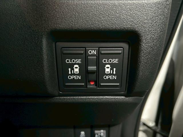 N-BOXカスタム ベースグレード 9インチHondaCONNECTナビ/マルチビューカメラ/両側パワースライドドア/ナビ連動前後ドラレコ/ETC/フルセグTV/ワンオーナー/禁煙車/サンシェード(26枚目)