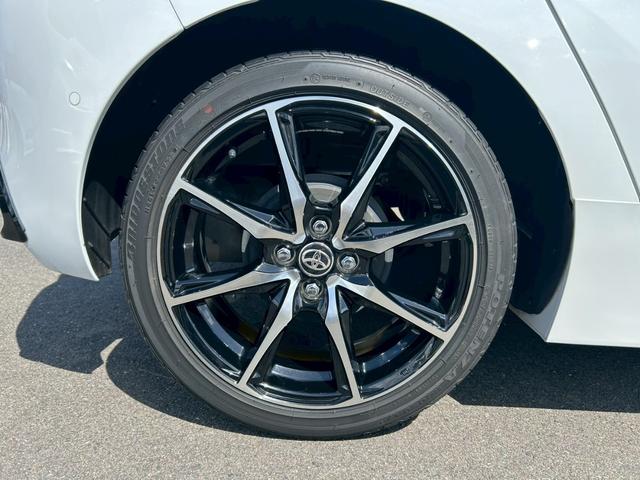 アクア ＧＲスポーツ　セーフティセンス／純正１０．５インチＤＡ＋ナビ／パノラミックビューモニター／シートヒーター／ステアリングヒーター／ＢＳＭ／ＥＴＣ２．０／ドラレコ付き自動防眩ミラー／純正１７インチＡＷ（33枚目）