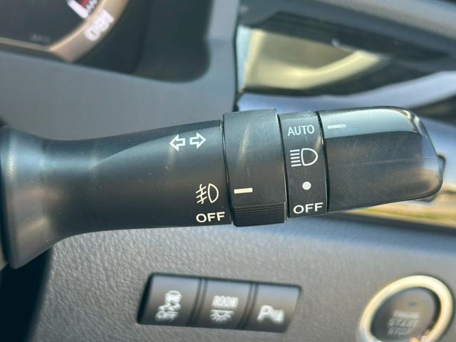 ���N���[�Y�R���g���[�����I�[�g���C�g��