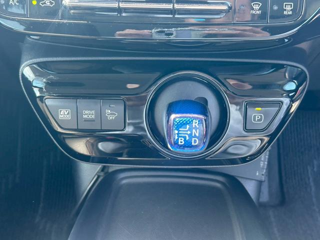 プリウス Ｓ　後期型／セーフティセンス／社外ナビ／バックカメラ／ＬＥＤヘッドランプ／ＥＴＣ／レーダークルーズコントロール／禁煙車（22枚目）