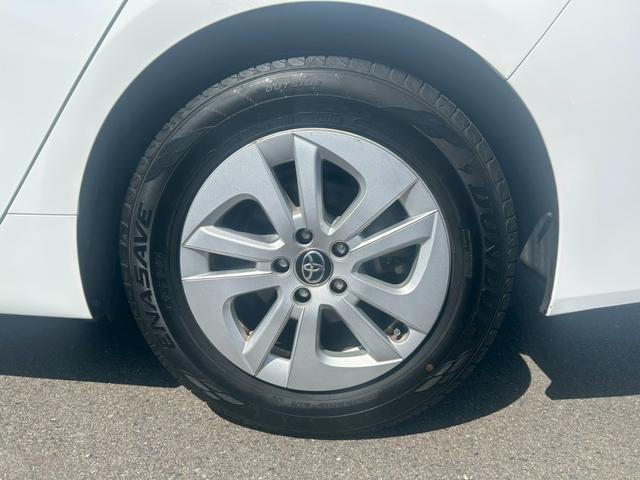 プリウス Ｓ　後期型／セーフティセンス／社外ナビ／バックカメラ／ＬＥＤヘッドランプ／ＥＴＣ／レーダークルーズコントロール／禁煙車（28枚目）