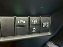ｅ：ＨＥＶネス　衝突軽減ブレーキ　車線維持支援　車速追従クルーズコントロール　ナビＴＶ　Ｂｌｕｅｔｏｏｔｈ　バックカメラ　クリアランスソナー　前後ドラレコ　スマートキー　ＥＴＣ　撥水シート　タイミングチェーン　禁煙車（31枚目）