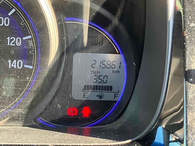 Ｎ－ＷＧＮカスタム Ｇ・ターボパッケージ　バックカメラ　ナビ　ＴＶ　オートクルーズコントロール　衝突被害軽減システム　ＨＩＤ　スマートキー　アイドリングストップ　電動格納ミラー　ベンチシート　ＣＶＴ　盗難防止システム　ＡＢＳ　ＥＳＣ　ＣＤ（30枚目）