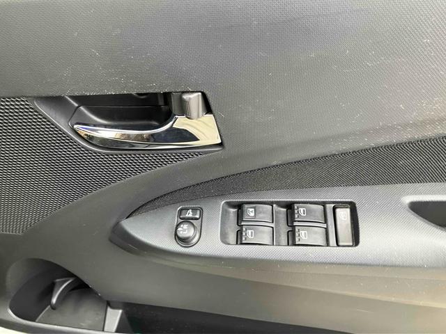 ステラ カスタムＲリミテッド　ドライブレコーダー　バックカメラ　ＨＩＤ　スマートキー　アイドリングストップ　電動格納ミラー　ベンチシート　ＣＶＴ　盗難防止システム　ＡＢＳ　ミュージックプレイヤー接続可　アルミホイール（36枚目）