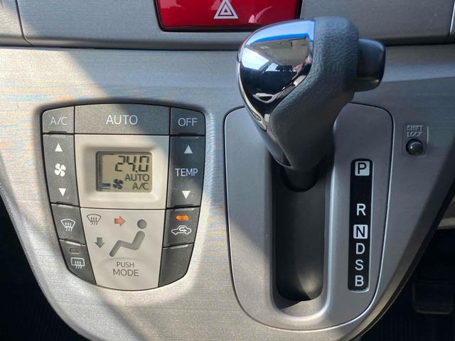 ムーヴ カスタム　Ｘリミテッド　ナビ　ＴＶ　ＨＩＤ　ＬＥＤヘッドランプ　スマートキー　ベンチシート　ＣＶＴ　盗難防止システム　ＡＢＳ　ＣＤ　ミュージックプレイヤー接続可　アルミホイール　衝突安全ボディ　エアコン　パワーステアリング（6枚目）