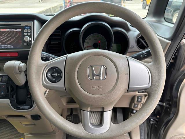 Ｎ－ＢＯＸ 　ＥＴＣ　両側スライド・片側電動　ナビ　ＴＶ　スマートキー　電動格納ミラー　ＣＶＴ　ＥＳＣ　ＣＤ　ＤＶＤ再生　ＵＳＢ　アルミホイール（3枚目）