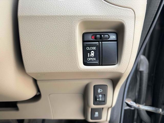 Ｎ－ＢＯＸ 　ＥＴＣ　両側スライド・片側電動　ナビ　ＴＶ　スマートキー　電動格納ミラー　ＣＶＴ　ＥＳＣ　ＣＤ　ＤＶＤ再生　ＵＳＢ　アルミホイール（7枚目）