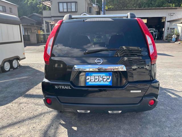 エクストレイル ２０Ｘｔ　４ＷＤ　ＥＴＣ　バックカメラ　ＴＶ　アルミホイール　スマートキー　電動格納ミラー　シートヒーター　ＣＶＴ　盗難防止システム　衝突安全ボディ　ＡＢＳ　ＥＳＣ　エアコン　パワーステアリング（6枚目）