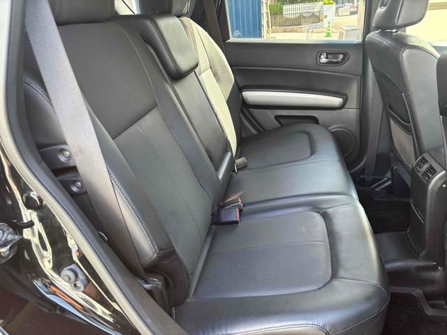 エクストレイル ２０Ｘｔ　４ＷＤ　ＥＴＣ　バックカメラ　ＴＶ　アルミホイール　スマートキー　電動格納ミラー　シートヒーター　ＣＶＴ　盗難防止システム　衝突安全ボディ　ＡＢＳ　ＥＳＣ　エアコン　パワーステアリング（23枚目）
