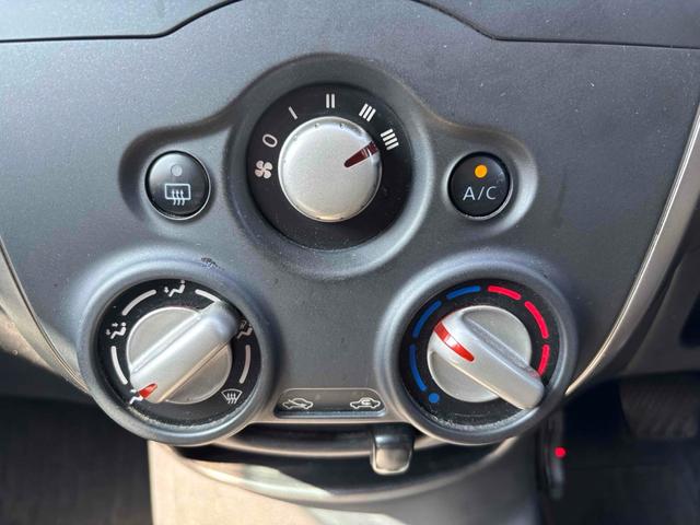 ノート Ｘ　ＤＩＧ－Ｓ　ＥＴＣ　ＴＶ　アルミホイール　スマートキー　アイドリングストップ　電動格納ミラー　ＣＶＴ　盗難防止システム　衝突安全ボディ　ＡＢＳ　ミュージックプレイヤー接続可　エアコン　パワーステアリング（17枚目）