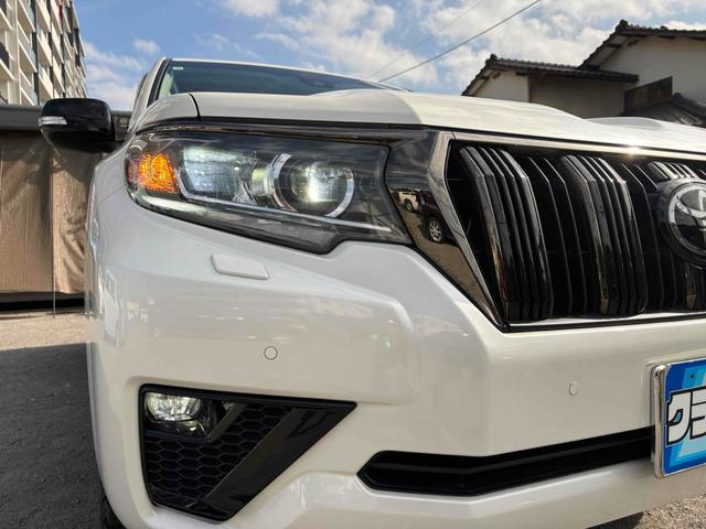 ランドクルーザープラド ＴＸ　Ｌパッケージ　７０ｔｈアニバーサリーリミテッド　４ＷＤ　ドライブレコーダー　ＥＴＣ　バックカメラ　クリアランスソナー　オートクルーズコントロール　パワーシート　衝突被害軽減システム　サンルーフ　ＴＶ　オートマチックハイビーム　ＬＥＤヘッドランプ（13枚目）