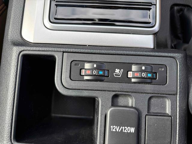 ランドクルーザープラド ＴＸ　Ｌパッケージ　７０ｔｈアニバーサリーリミテッド　４ＷＤ　ドライブレコーダー　ＥＴＣ　バックカメラ　クリアランスソナー　オートクルーズコントロール　パワーシート　衝突被害軽減システム　サンルーフ　ＴＶ　オートマチックハイビーム　ＬＥＤヘッドランプ（18枚目）