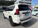 ランドクルーザープラド ＴＸ　Ｌパッケージ　７０ｔｈアニバーサリーリミテッド　４ＷＤ　ドライブレコーダー　ＥＴＣ　バックカメラ　クリアランスソナー　オートクルーズコントロール　パワーシート　衝突被害軽減システム　サンルーフ　ＴＶ　オートマチックハイビーム　ＬＥＤヘッドランプ（7枚目）