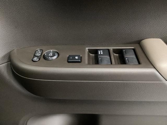 Ｎ－ＷＧＮ Ｌ　試乗車　メモリーナビ　ドラレコ　ＥＴＣ　Ｐセンサー　誤発進抑制　シートヒータ　禁煙車　記録簿　バックカメラ　ベンチシート　盗難防止システム　ＡＢＳ　スマートキー　ＬＥＤヘッドライト　クルコン　パワステ（31枚目）
