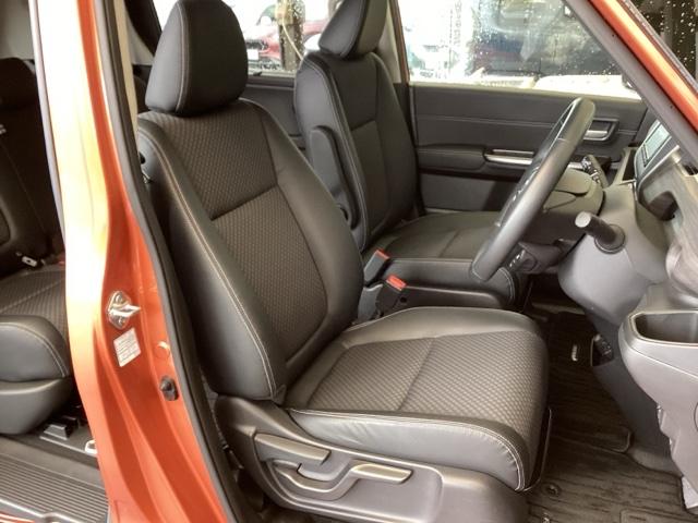 フリード+ハイブリッド ハイブリッドG・ホンダセンシング 純正ナビ フルセグ リアカメラ 衝突軽減 VSA Rカメラ 地デジ 盗難防止装置 スマ-トキ- LEDヘッド エアバッグ クルーズコントロール パワーステアリング 両席エアバック AC ETC ABS(19枚目)