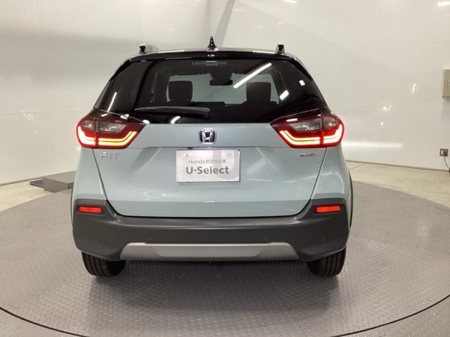 フィット e:HEVクロスター メモリーナビ ETC リアカメラ 衝突回避システム フルオートエアコン 前後センサー LEDランプ エアバッグ サイドエアバック 地デジ オートクルーズコントロール VSA バックカメラ USB(9枚目)