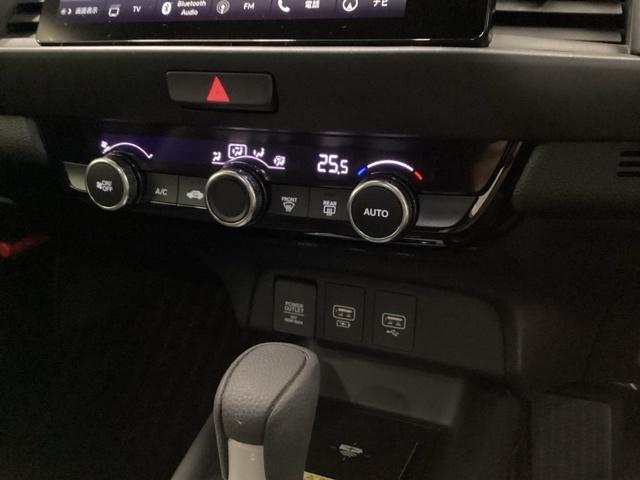 フィット e:HEVクロスター メモリーナビ ETC リアカメラ 衝突回避システム フルオートエアコン 前後センサー LEDランプ エアバッグ サイドエアバック 地デジ オートクルーズコントロール VSA バックカメラ USB(12枚目)