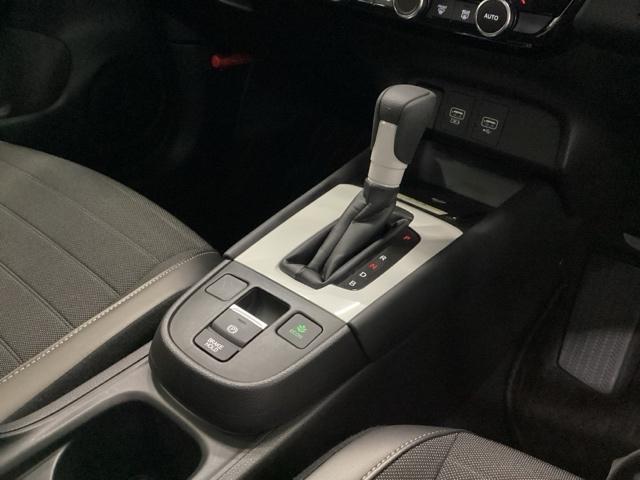 フィット e:HEVクロスター メモリーナビ ETC リアカメラ 衝突回避システム フルオートエアコン 前後センサー LEDランプ エアバッグ サイドエアバック 地デジ オートクルーズコントロール VSA バックカメラ USB(13枚目)