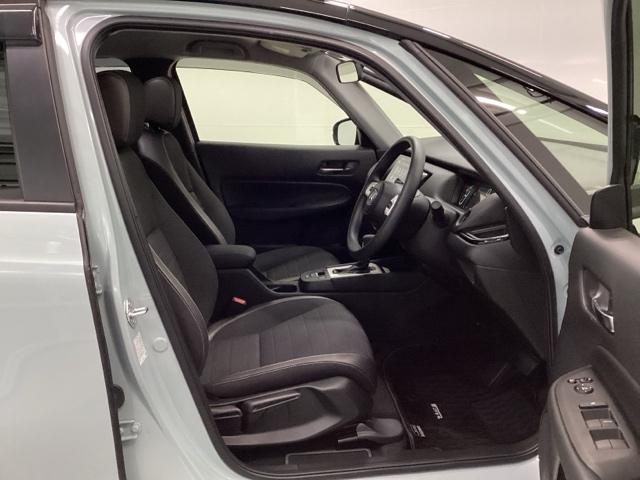 フィット e:HEVクロスター メモリーナビ ETC リアカメラ 衝突回避システム フルオートエアコン 前後センサー LEDランプ エアバッグ サイドエアバック 地デジ オートクルーズコントロール VSA バックカメラ USB(16枚目)