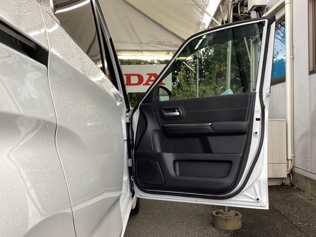 フリード G・ホンダセンシング メモリーナビ ETC リアカメラ Fセグ 追突被害軽減ブレーキ iストップ Wエアバッグ パワーウィンドウ アクティブクルーズコントロール スマートキ カラーバックモニター 整備点検記録簿 VSA(26枚目)