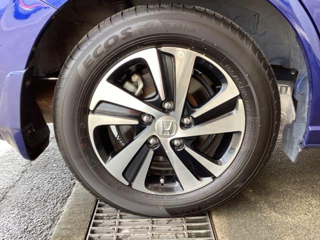 フリードハイブリッド ハイブリッド・EX 純正ナビ フルセグ リアカメラ シ-トヒ-タ- リヤカメラ LEDライト フルオートエアコン ABS ドラレコ付 DVD再生可 ウォークスルー サイドエアバッグ キーフリー アイドリングストップ(28枚目)