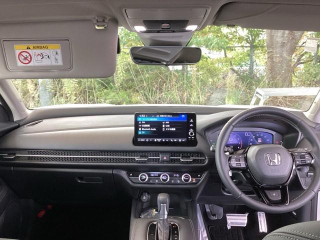 ＺＲ－Ｖ Ｚ　ナビ　ＢＯＳＥプレミアムサウンドシステム　Ｄレコ　盗難防止システム　インテリキー　カーテンエアバック　地デジ　ＶＳＡ　Ｂカメラ　クルコン　ＵＳＢ　エアコン　ターボ　本革シ－ト　クリアランスソナー（3枚目）