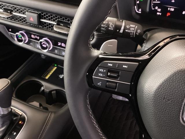 ＺＲ－Ｖ Ｚ　ナビ　ＢＯＳＥプレミアムサウンドシステム　Ｄレコ　盗難防止システム　インテリキー　カーテンエアバック　地デジ　ＶＳＡ　Ｂカメラ　クルコン　ＵＳＢ　エアコン　ターボ　本革シ－ト　クリアランスソナー（47枚目）