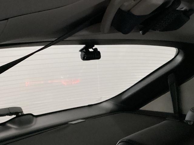 ヴェゼル e:HEVZ メモリーナビ ドラレコ ETC 衝突回避支援ブレーキ機能 スマキ Pトランク フルオートエアコン Dレコ エアバッグ 両席エアバック Rカメ パワーウィンドウ LEDランプ ソナー クルーズC USB(33枚目)