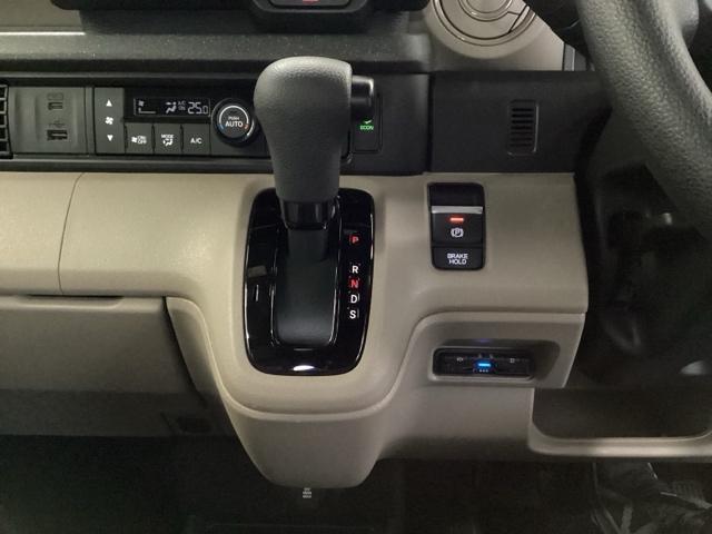 N-BOXジョイ ベースグレード メモリーナビ ドラレコ ETC 踏み間違い防止装置 Bカメラ 全周囲カメラ 横滑り防止機能 LEDランプ クルーズコントロール パワーウィンドウ 前席シートヒーター スマートキー ドライブレコーダー(14枚目)