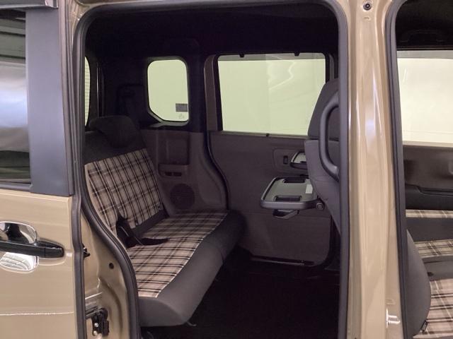 N-BOXジョイ ベースグレード メモリーナビ ドラレコ ETC 踏み間違い防止装置 Bカメラ 全周囲カメラ 横滑り防止機能 LEDランプ クルーズコントロール パワーウィンドウ 前席シートヒーター スマートキー ドライブレコーダー(17枚目)