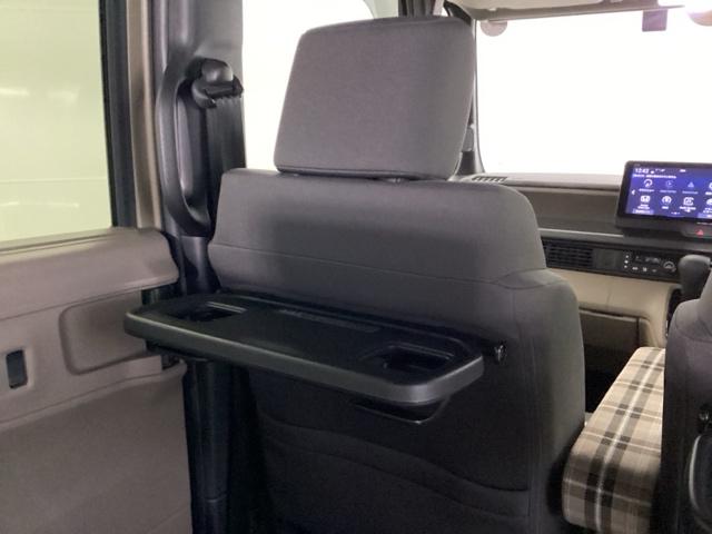 N-BOXジョイ ベースグレード メモリーナビ ドラレコ ETC 踏み間違い防止装置 Bカメラ 全周囲カメラ 横滑り防止機能 LEDランプ クルーズコントロール パワーウィンドウ 前席シートヒーター スマートキー ドライブレコーダー(30枚目)