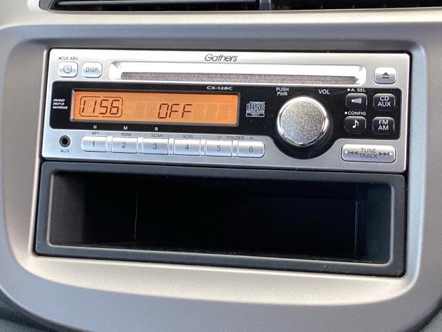 ホンダ純正のマルチメディアＣＤコンポ搭載です！お気に入りの音楽をお気に入りのお車で！キレイなサウンドで、楽しいドライブを提供してくれます！