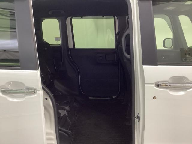 Ｎ－ＢＯＸカスタム ベースグレード　純正ナビ　フルセグ　リアカメラ　ＵＳＢ接続　ＣＭＢＳ　Ｄレコ　ベンチシート　オートエアコン　スマートキ　ＬＥＤ　盗難防止装置　クルコン　ＥＴＣ　バックカメラ　パワーステアリング　エアバッグ　ＥＳＣ（28枚目）