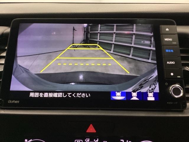 フィット ホーム　純正ナビ　フルセグ　リアカメラ　衝突軽減　ソナー　ＵＳＢ接続　ＡＡＣ　横滑り防止機能　サイドエアバック　オートライト　ＬＥＤライト　クルーズコントロール　パワーウィンドウ　スマキー　ＤＶＤ　ナビＴＶ（11枚目）