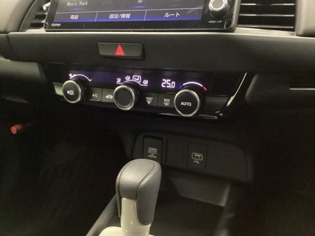 フィット ホーム　純正ナビ　フルセグ　リアカメラ　衝突軽減　ソナー　ＵＳＢ接続　ＡＡＣ　横滑り防止機能　サイドエアバック　オートライト　ＬＥＤライト　クルーズコントロール　パワーウィンドウ　スマキー　ＤＶＤ　ナビＴＶ（12枚目）