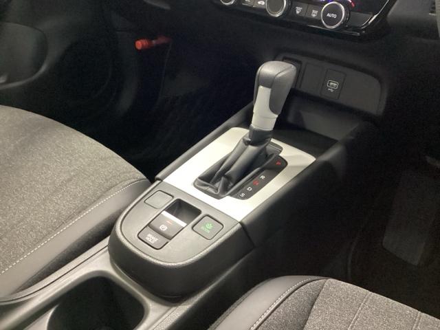 フィット ホーム　純正ナビ　フルセグ　リアカメラ　衝突軽減　ソナー　ＵＳＢ接続　ＡＡＣ　横滑り防止機能　サイドエアバック　オートライト　ＬＥＤライト　クルーズコントロール　パワーウィンドウ　スマキー　ＤＶＤ　ナビＴＶ（14枚目）