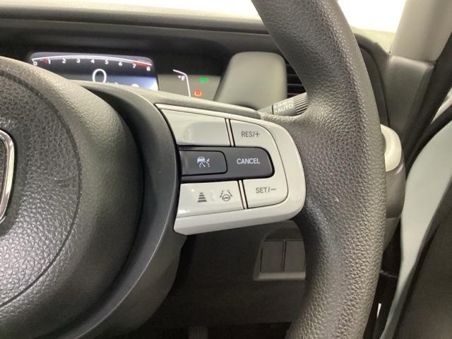 フィット ホーム　純正ナビ　フルセグ　リアカメラ　衝突軽減　ソナー　ＵＳＢ接続　ＡＡＣ　横滑り防止機能　サイドエアバック　オートライト　ＬＥＤライト　クルーズコントロール　パワーウィンドウ　スマキー　ＤＶＤ　ナビＴＶ（17枚目）