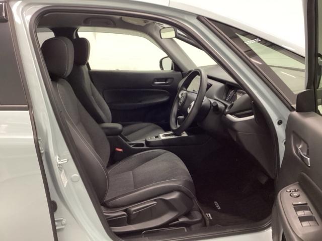 フィット ホーム　純正ナビ　フルセグ　リアカメラ　衝突軽減　ソナー　ＵＳＢ接続　ＡＡＣ　横滑り防止機能　サイドエアバック　オートライト　ＬＥＤライト　クルーズコントロール　パワーウィンドウ　スマキー　ＤＶＤ　ナビＴＶ（18枚目）